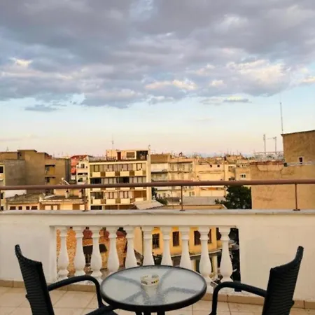 Apartment Downtown With City View